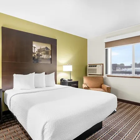 Super 8 By Wyndham La Crosse Hotel Exterior photo