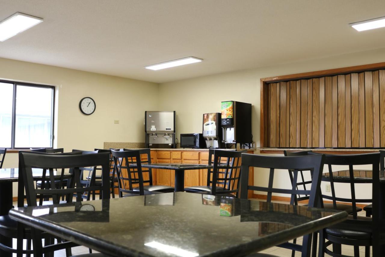 Super 8 By Wyndham 2* La Crosse