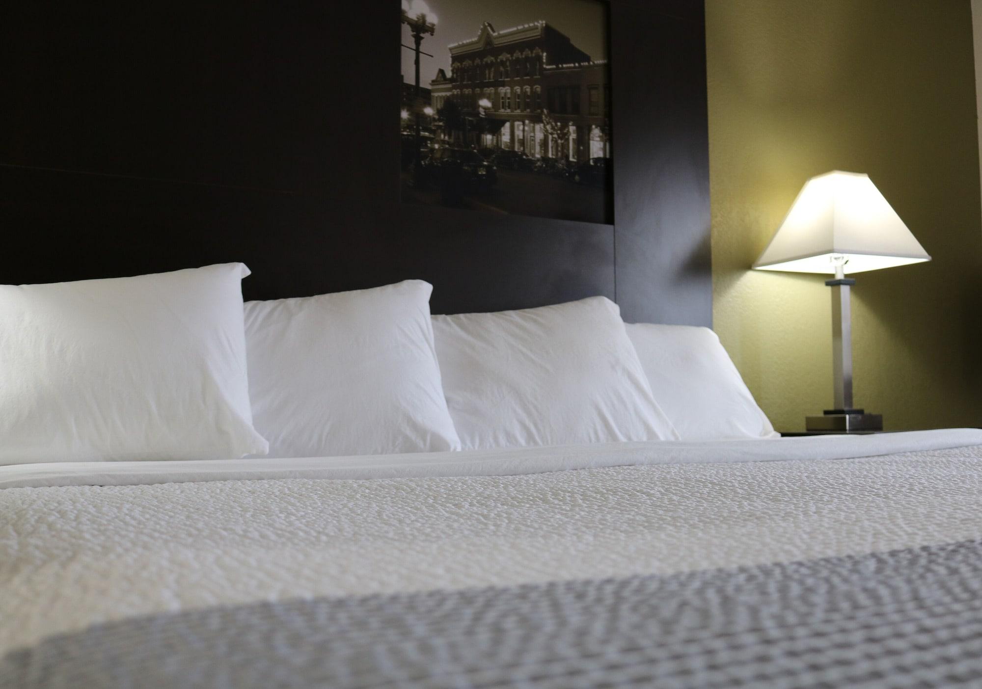 Hotel Super 8 By Wyndham 2*