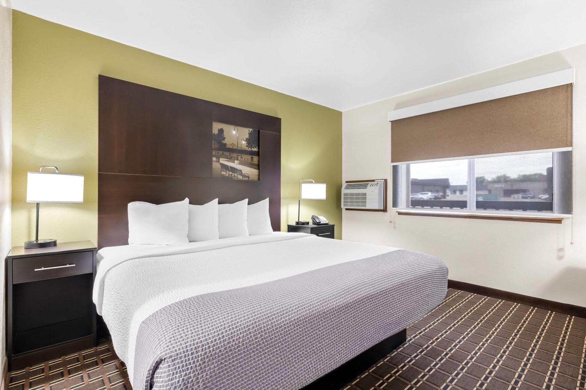 Super 8 By Wyndham 2* La Crosse