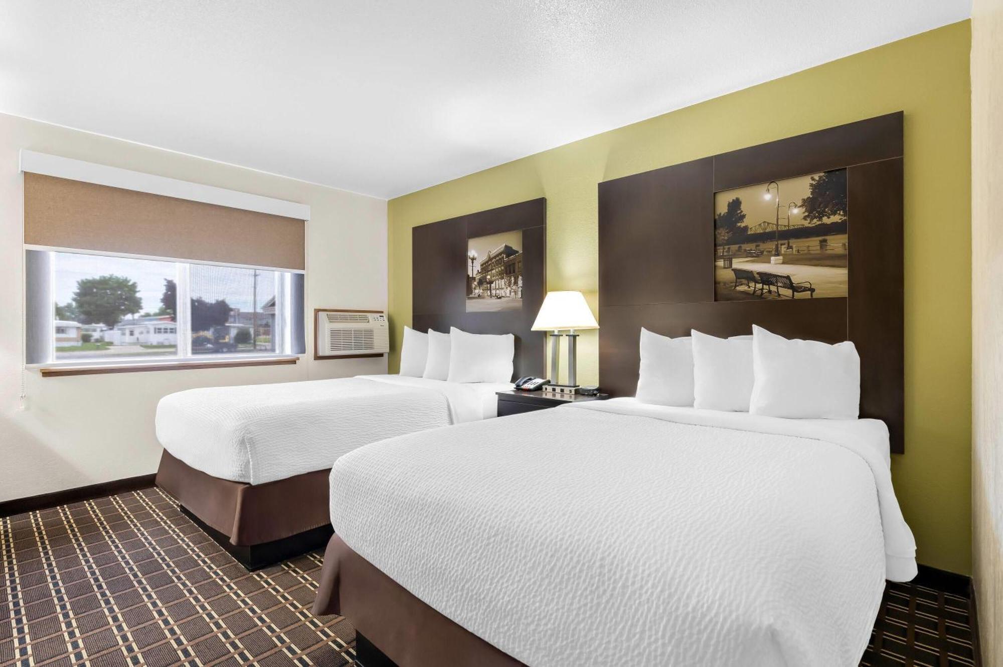 Hotel Super 8 By Wyndham 2*