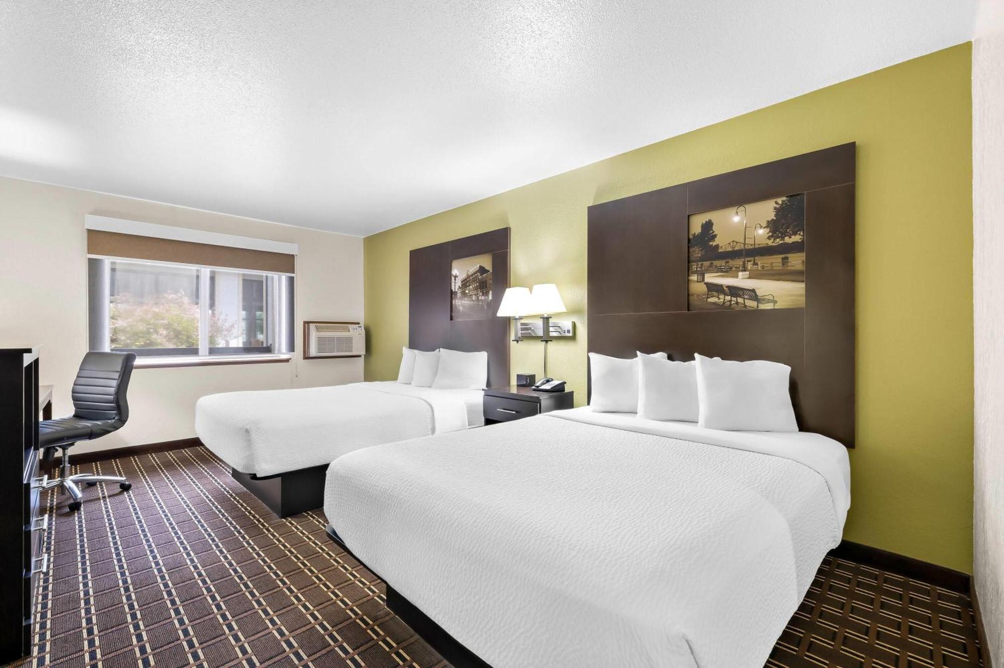 Hotel Super 8 By Wyndham La Crosse